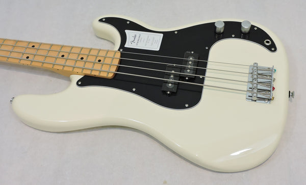 Fender Standard Precision Bass®, Maple Fingerboard, Olympic White