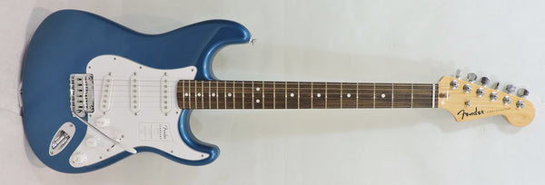Fender Standard Stratocaster, Laurel Fingerboard, White Pickguard, Aqua Marine Metallic