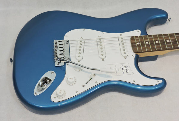 Fender Standard Stratocaster, Laurel Fingerboard, White Pickguard, Aqua Marine Metallic