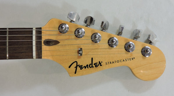 Fender Standard Stratocaster HSS, Black