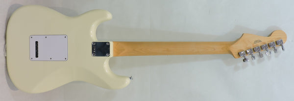 Fender Standard Stratocaster, Maple Fingerboard, Olympic White