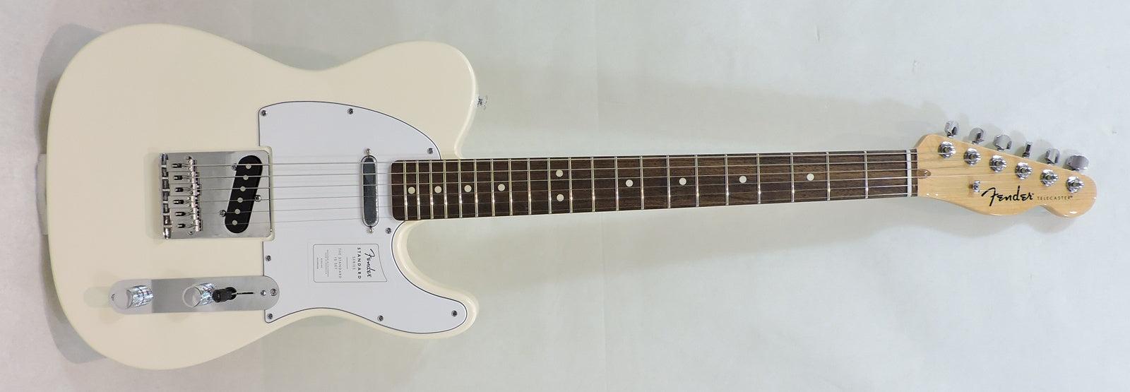 Fender Standard Telecaster, Laurel Fingerboard, White Pickguard, Olympic White
