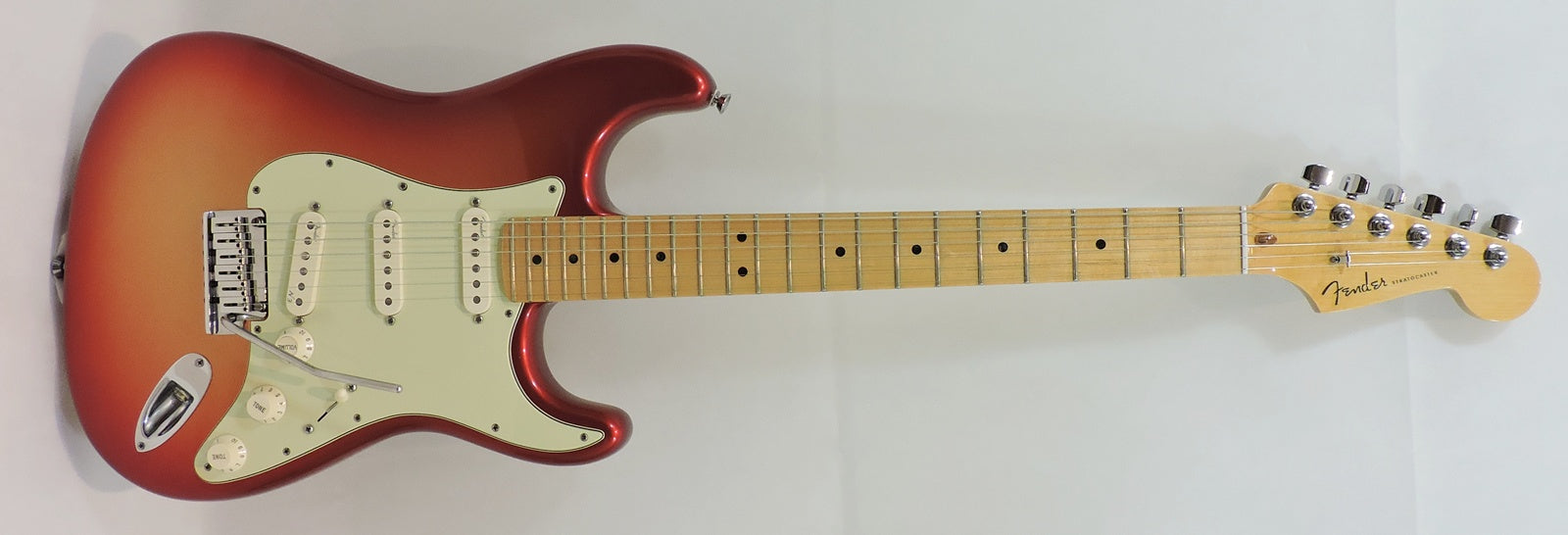 Fender American Deluxe Stratocaster - Used