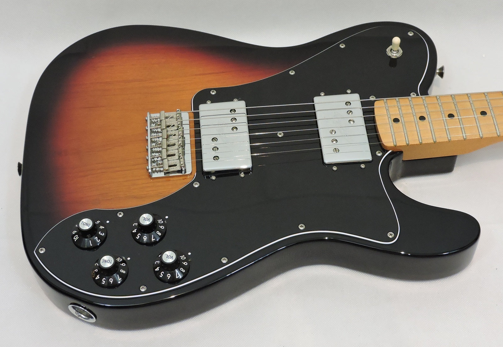 Fender Vintera '70s Telecaster Deluxe, Maple Fingerboard, 3-Color Sunburst - Used