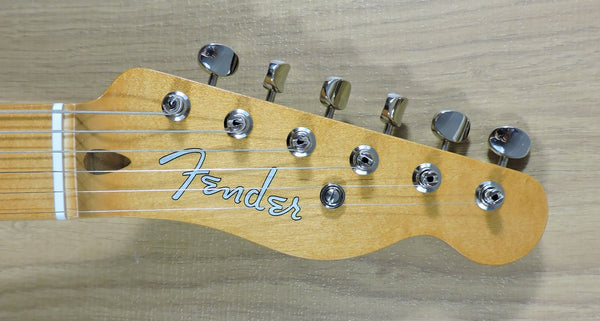 Fender Vintera® II '50s Nocaster® Blackguard Blonde Maple Neck