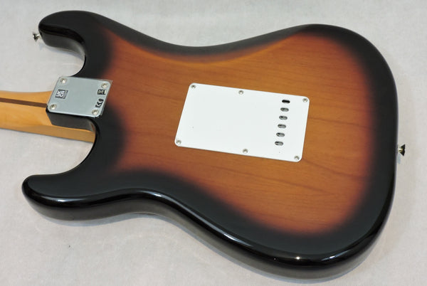 Fender Vintera® II '50s Stratocaster® 2-Colour Sunburst Maple Neck