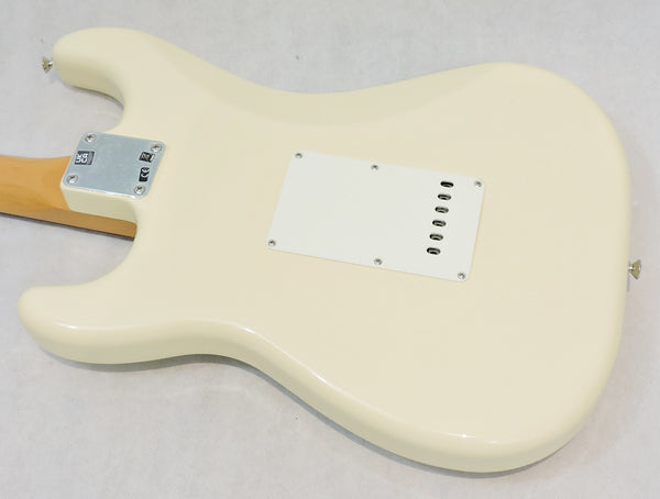 Fender Vintera® II '60s Stratocaster® Olympic White Rosewood Fingerboard