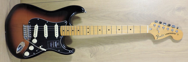 Fender Vintera® II '70s Stratocaster® 3-Colour Sunburst Maple Neck