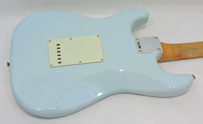 Fender Limited Edition Vintera II Road Worn '60s Stratocaster Sonic Blue
