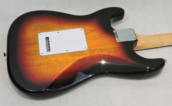 Fender Standard Stratocaster, 3-Colour sunburst