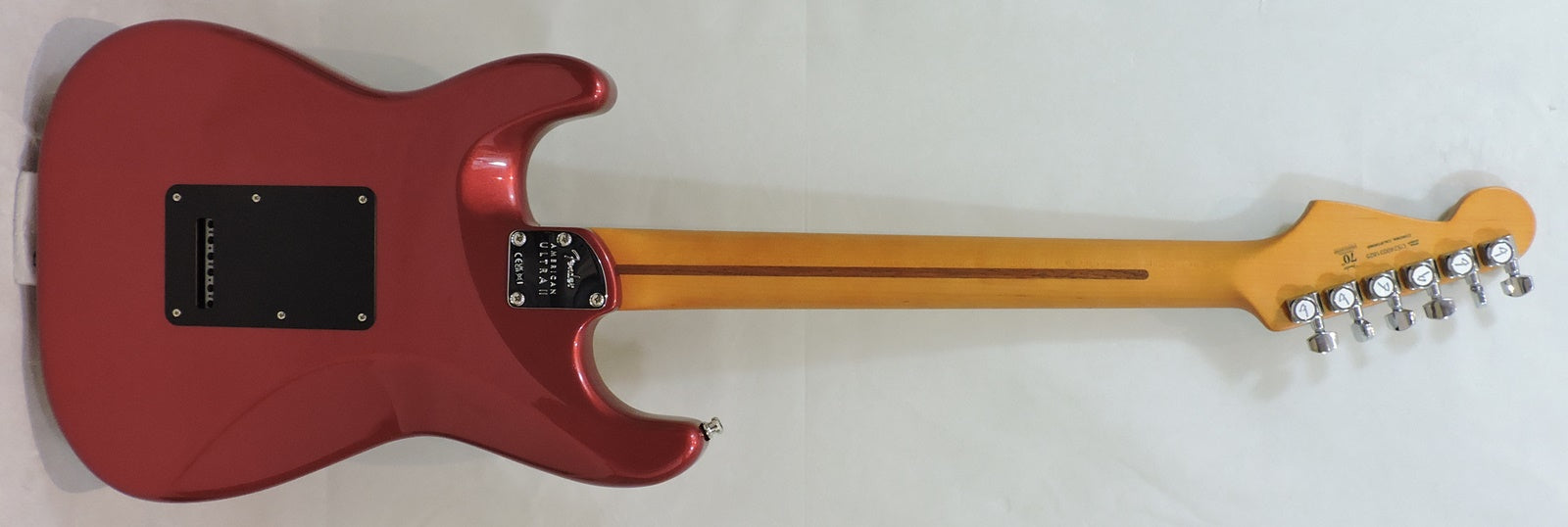 Fender American Ultra II Stratocaster® HSS, Maple Fingerboard, Sinister Red