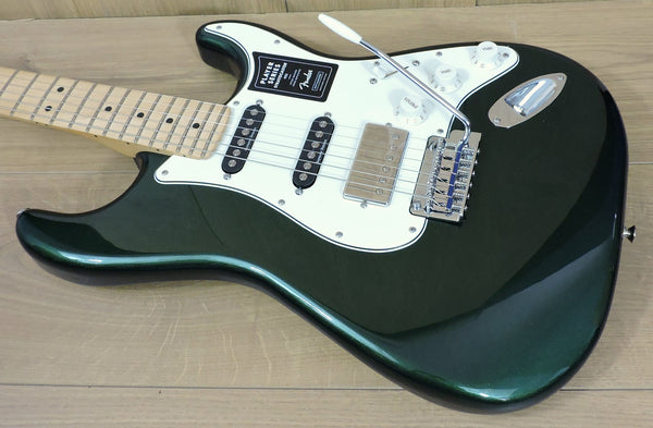 Fender  Ltd. Edition Player Stratocaster® HSS, Maple neck, British Racing Green