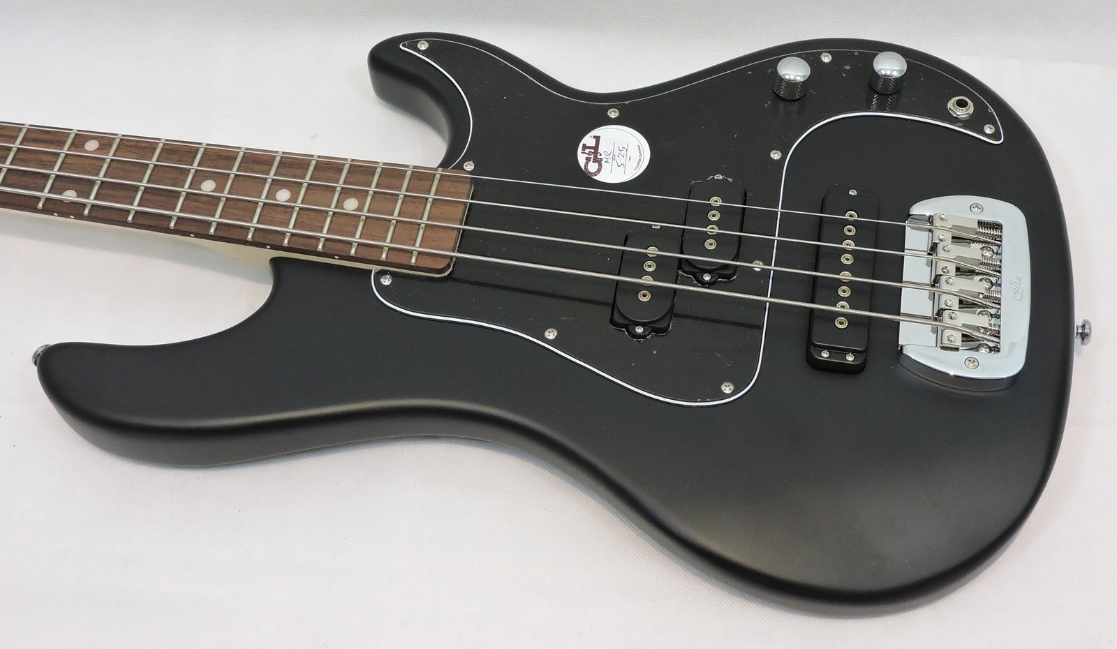 G&L Tribute SB-2 Bass. Black Frost