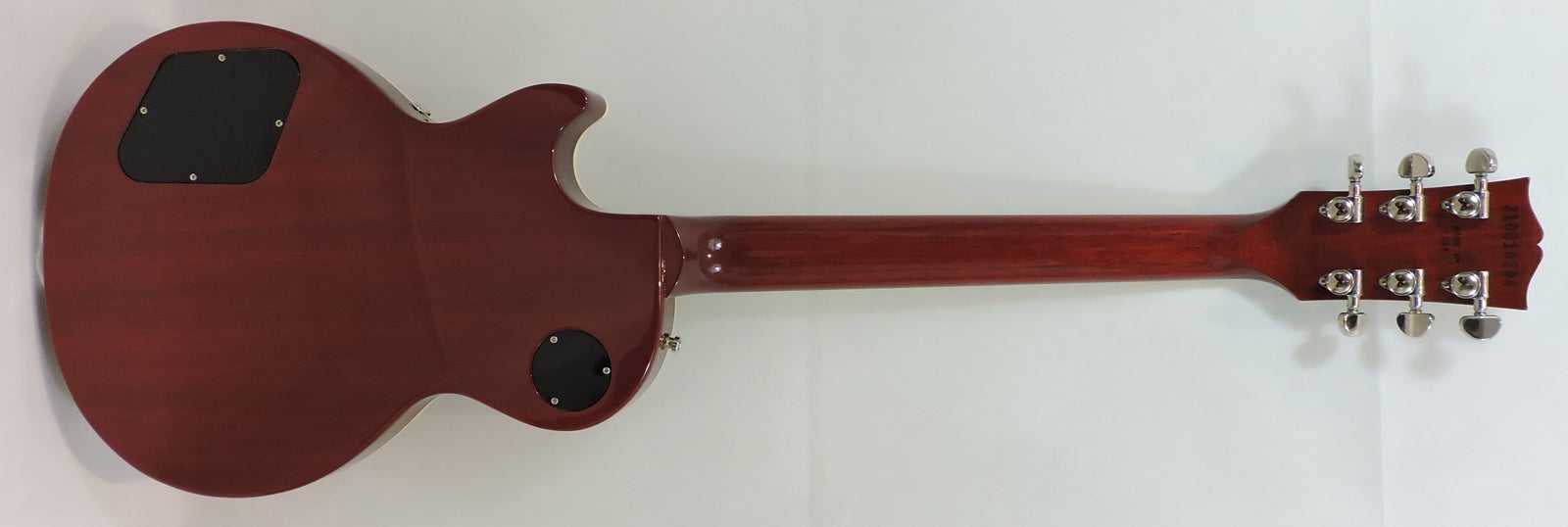 Gibson Les Paul Standard '60s Heritage Cherry Sunburst. Mint - Used