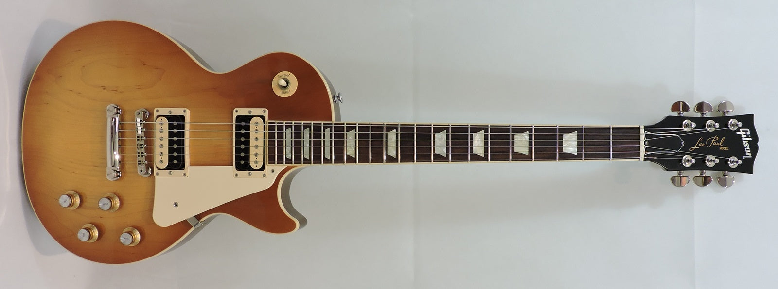 Gibson Les Paul Classic. 2022. Honeyburst - Used