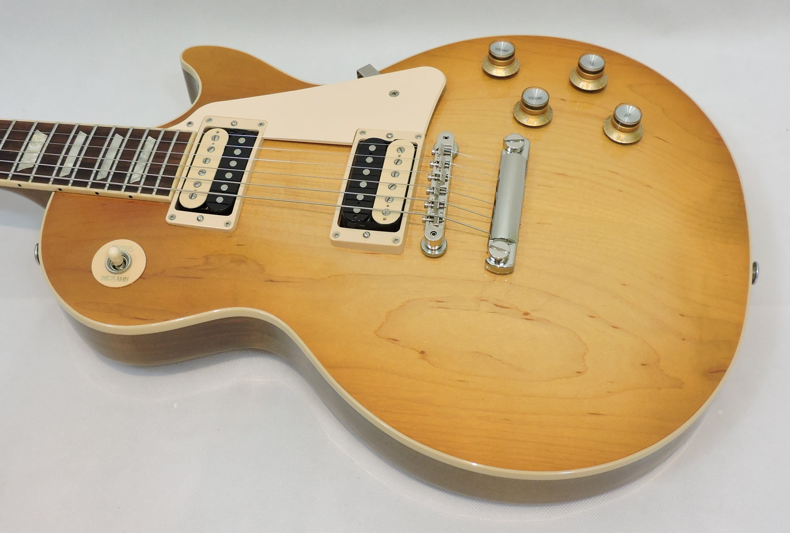 Gibson Les Paul Classic. 2022. Honeyburst - Used