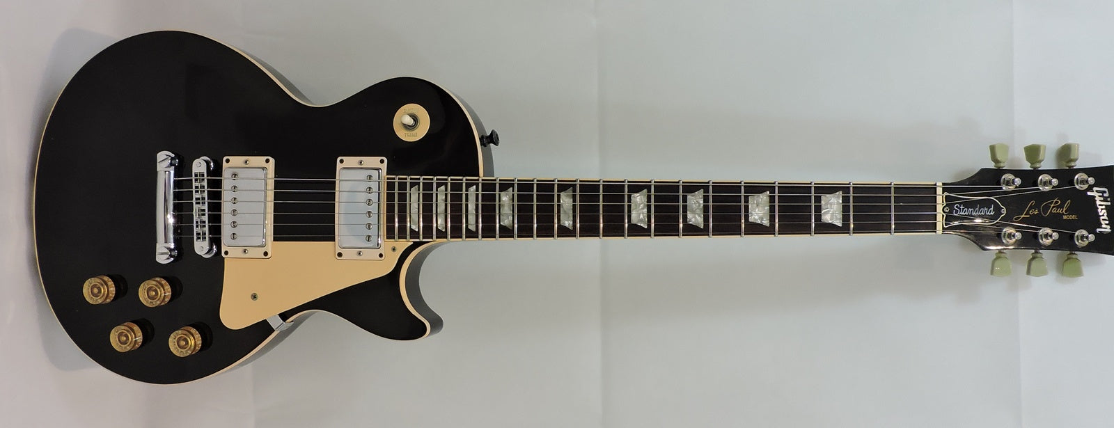 Gibson Les Paul Standard. Ebony. 1995 - Used