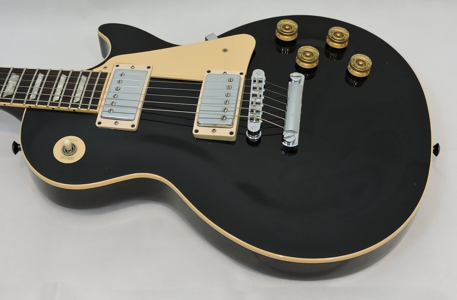 Gibson Les Paul Standard. Ebony. 1995 - Used