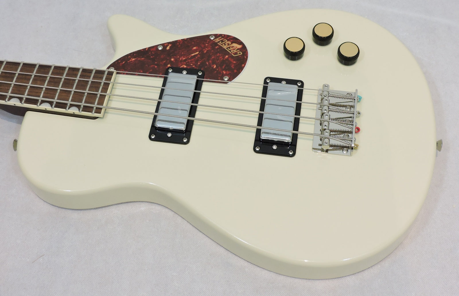 Gretsch Streamliner Jet Club Bass Single-Cut, Laurel Fingerboard, Vintage White