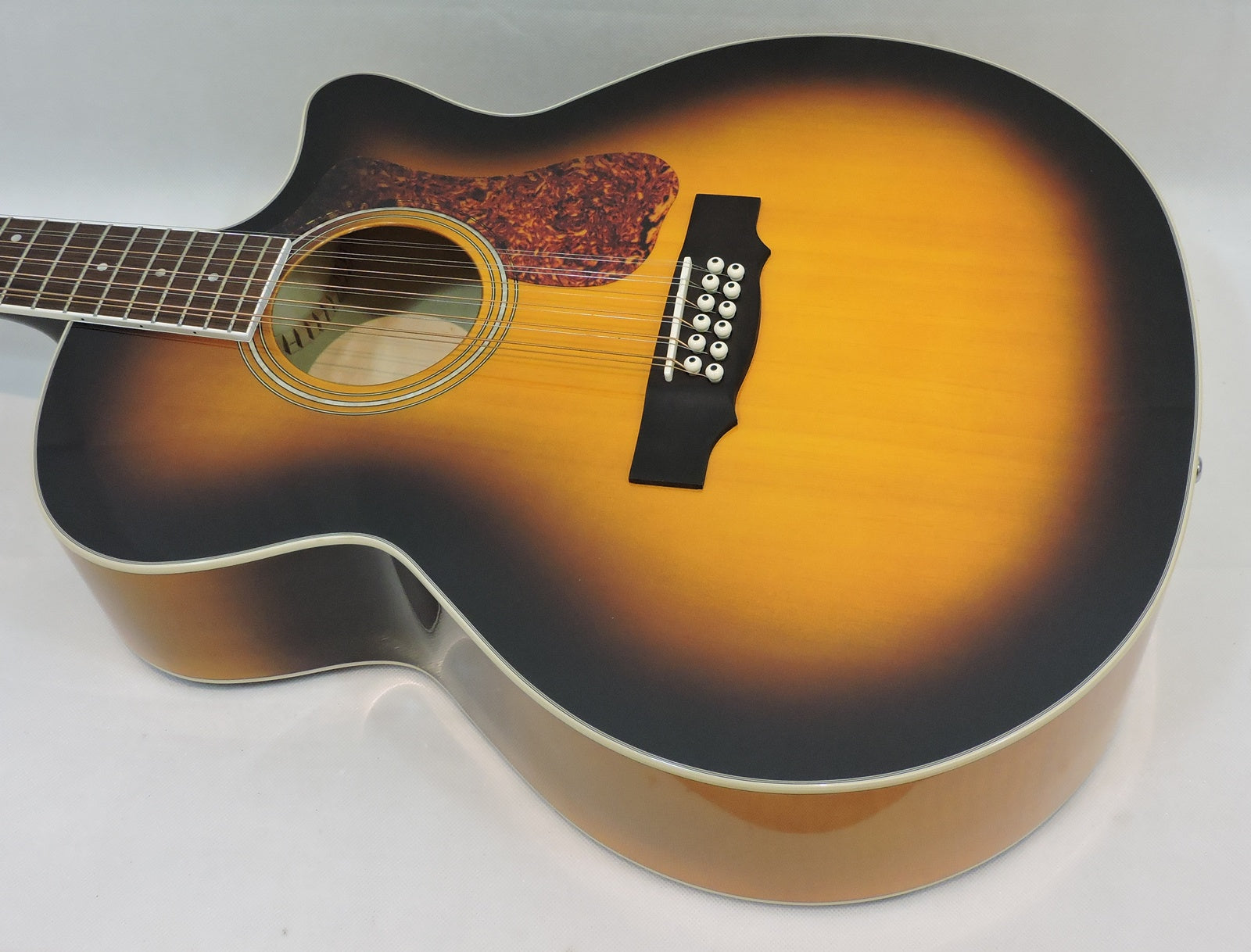 Guild F-2512CE Deluxe 12-string - Used