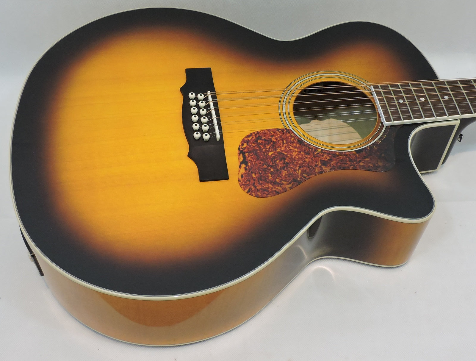 Guild F-2512CE Deluxe 12-string - Used