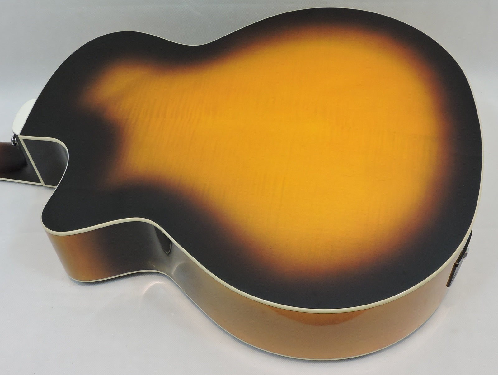 Guild F-2512CE Deluxe 12-string - Used