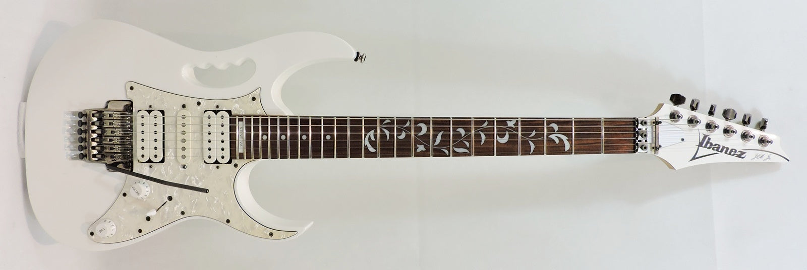 Ibanez Jem 555 'Steve Vai Signature' with Ibanez Hard Case. Made in Korea - Used