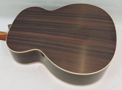 Lowden 0-32 with LR Baggs - Used