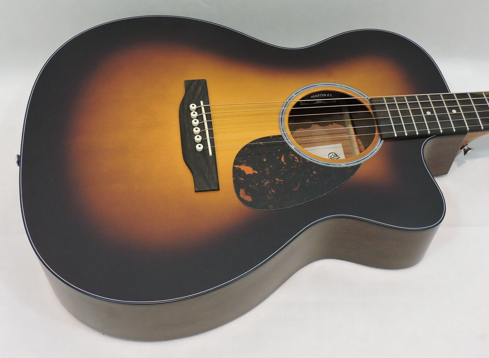 Martin Road Series Modern OMC-10E, Burst
