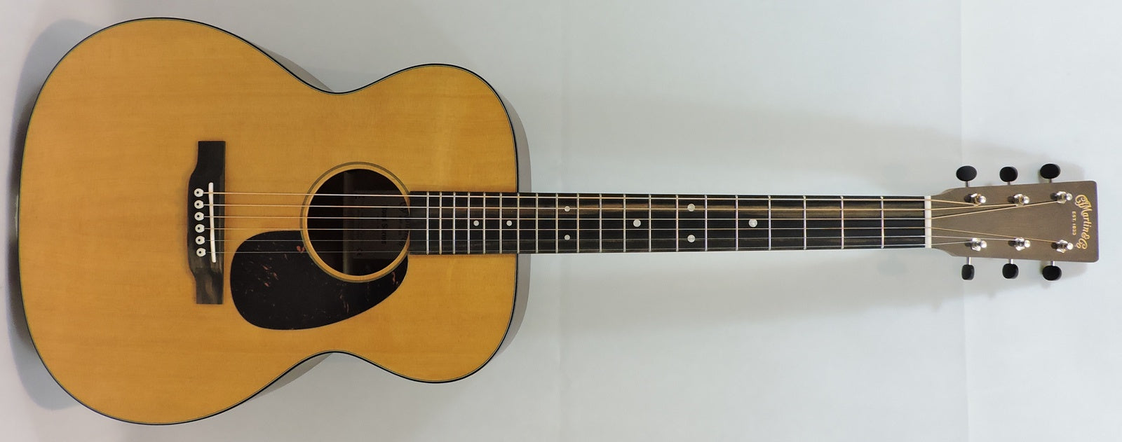 Martin Road Series Retro 000-10E,
