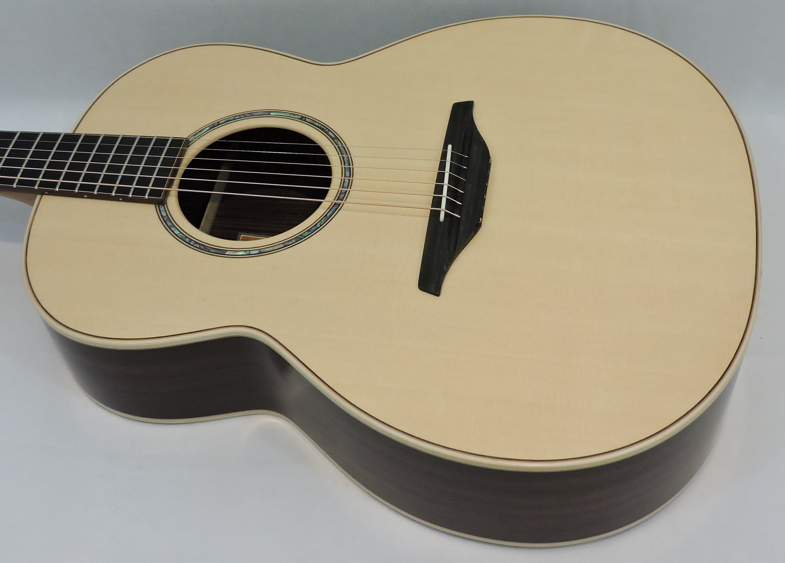 McIlroy AG30 Hand Made Acoustic Guitar