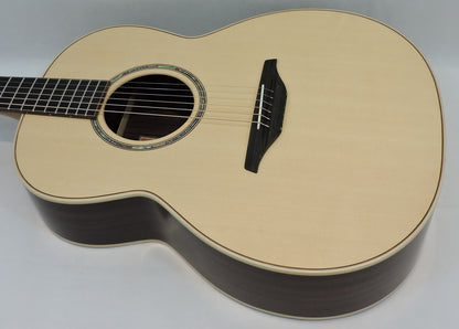 McIlroy AG30 Hand Made Acoustic Guitar