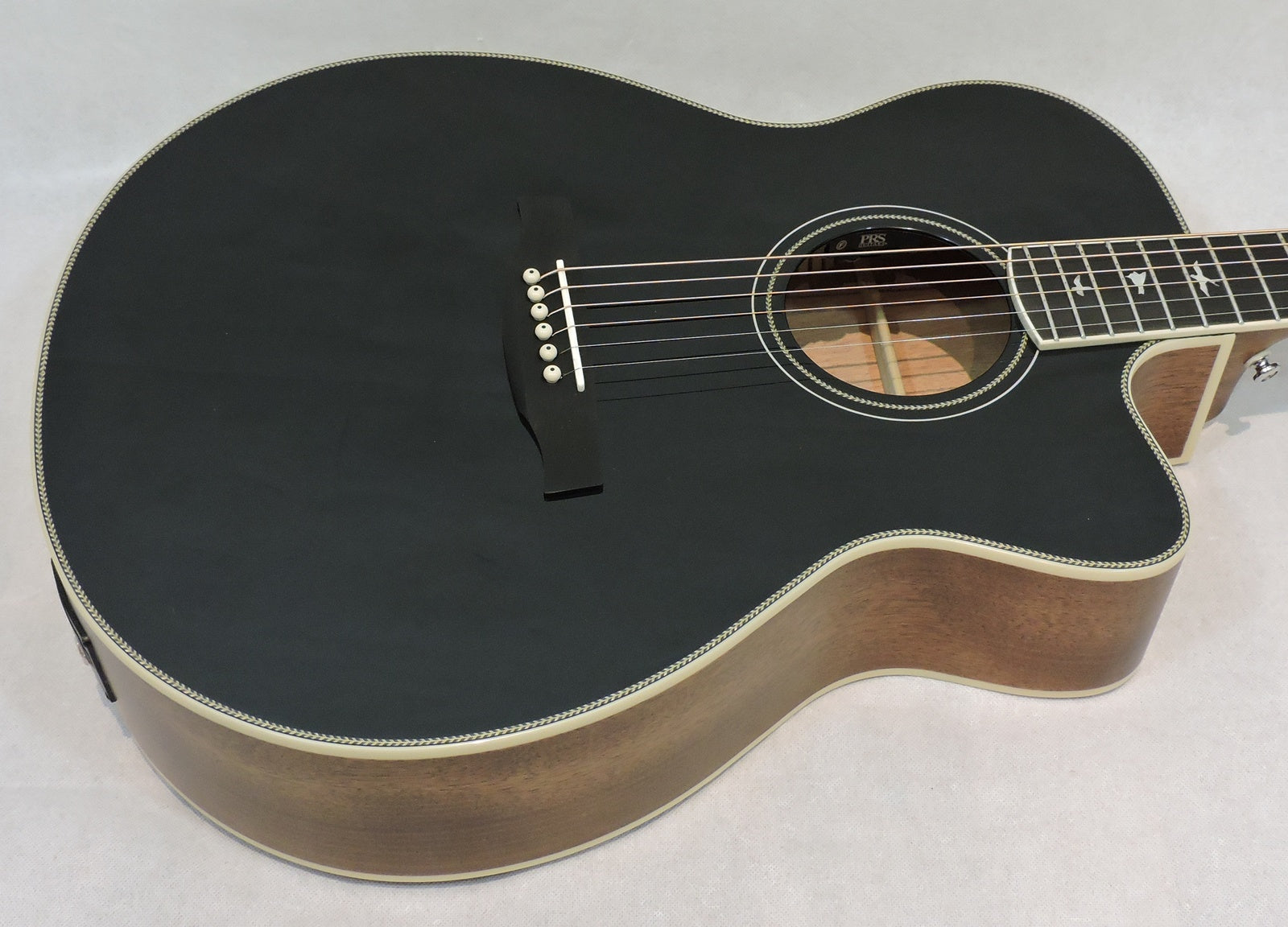 PRS SE A20E Gloss Black Top