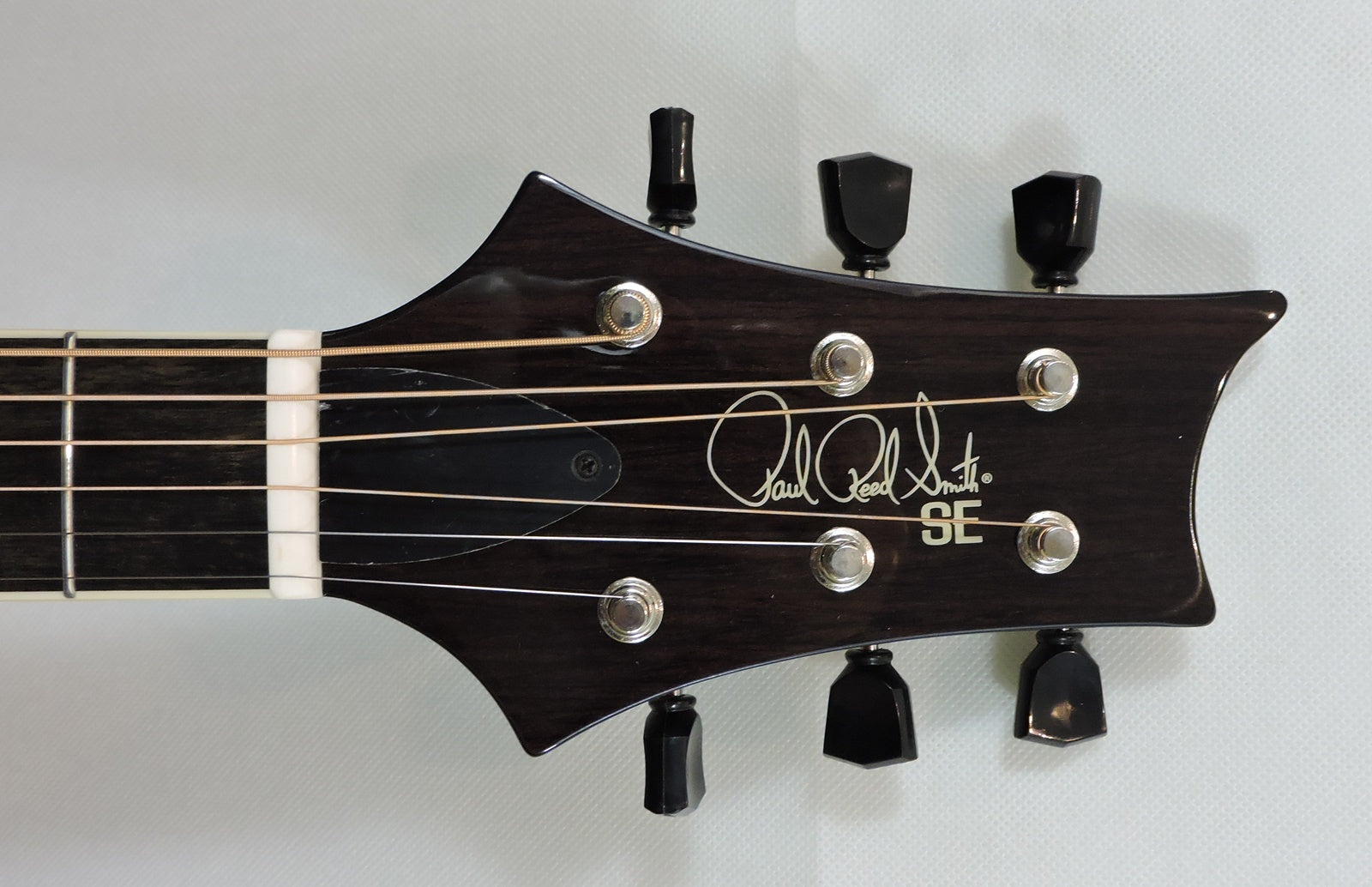 PRS SE P20E Parlour. Limited Edition Gloss Black Top with Dog Hair Back & Sides