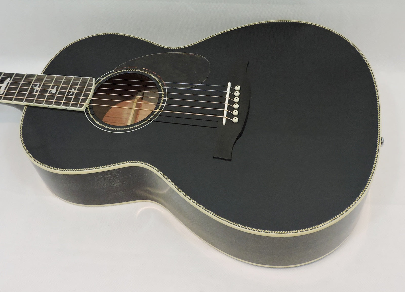 PRS SE P20E Parlour. Limited Edition Gloss Black Top with Dog Hair Back & Sides