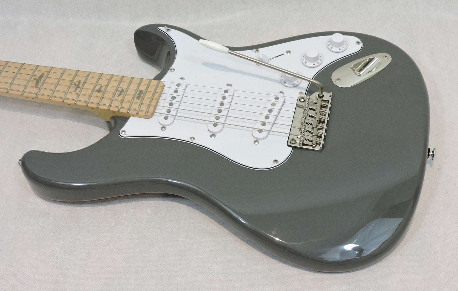 PRS SE Silver Sky Maple Overland Grey