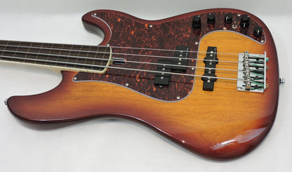 Sire P7 Fretless 4-String Bass- Used