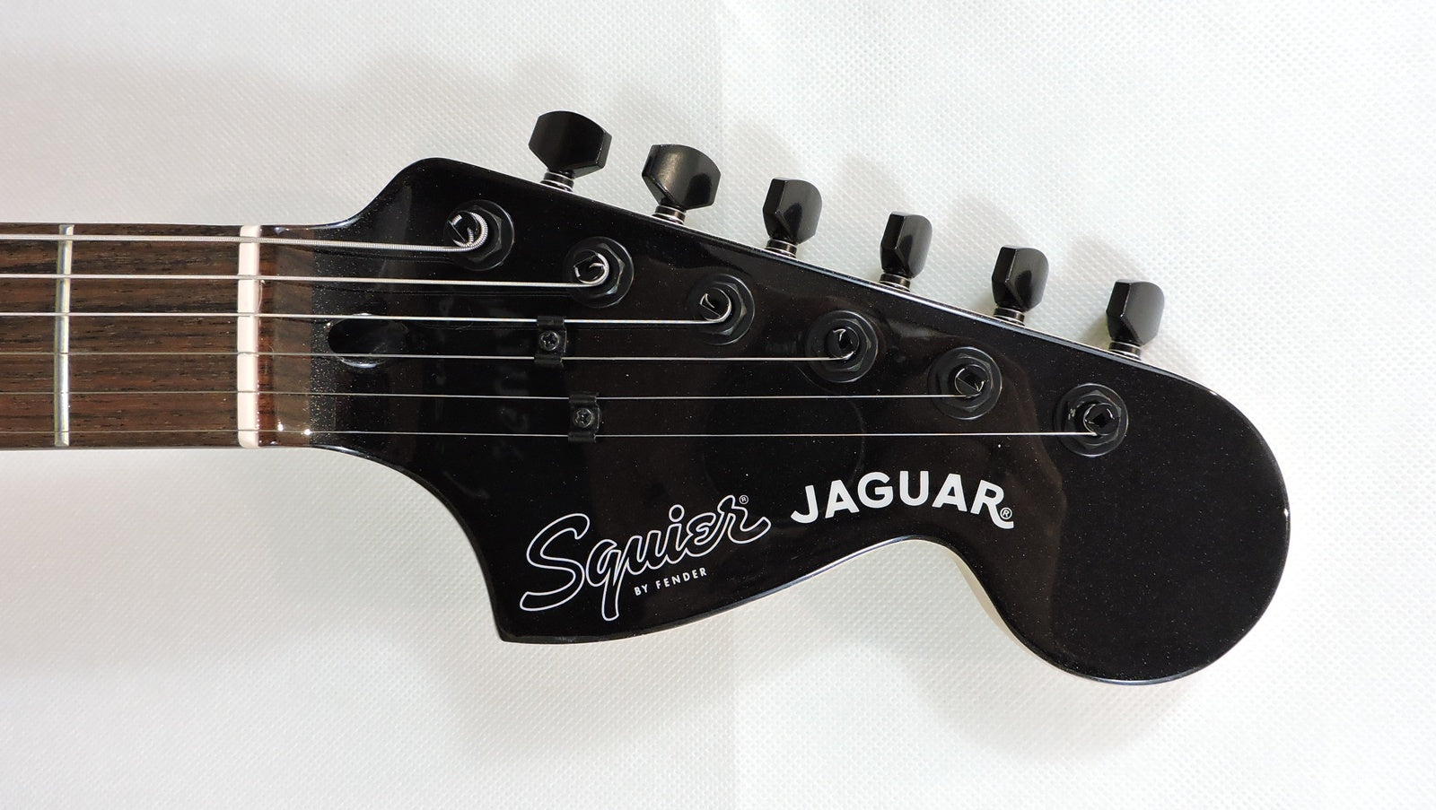 Squier FSR Affinity Jaguar, Laurel Fingerboard, Metallic Black