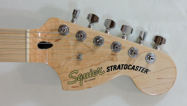 Squier Affinity Series™ Stratocaster. Black. Maple neck