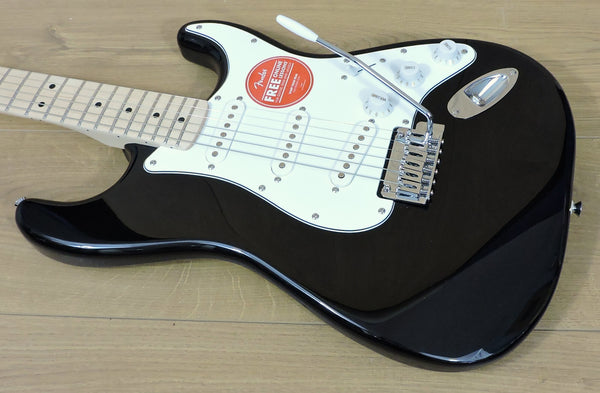 Squier Affinity Series™ Stratocaster. Black. Maple neck