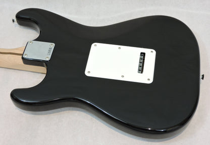Squier Affinity Series™ Stratocaster. Black. Maple neck