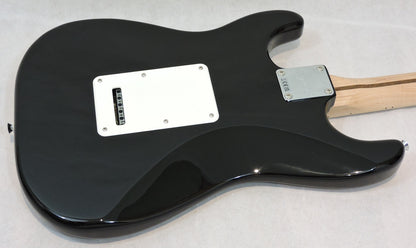 Squier Affinity Series™ Stratocaster. Black. Maple neck
