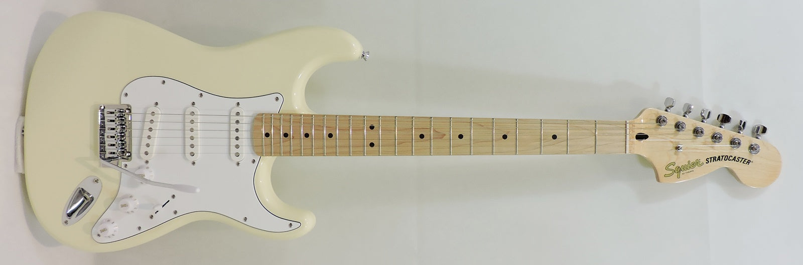 Squier Affinity Series Stratocaster. Olympic White