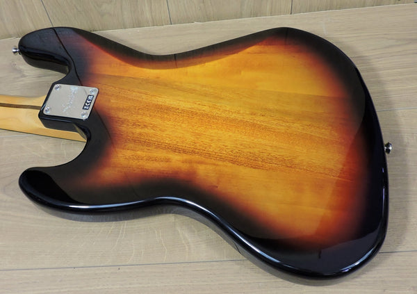 Squier Classic Vibe '70s Jazz Bass®. 3-Tone Sunburst