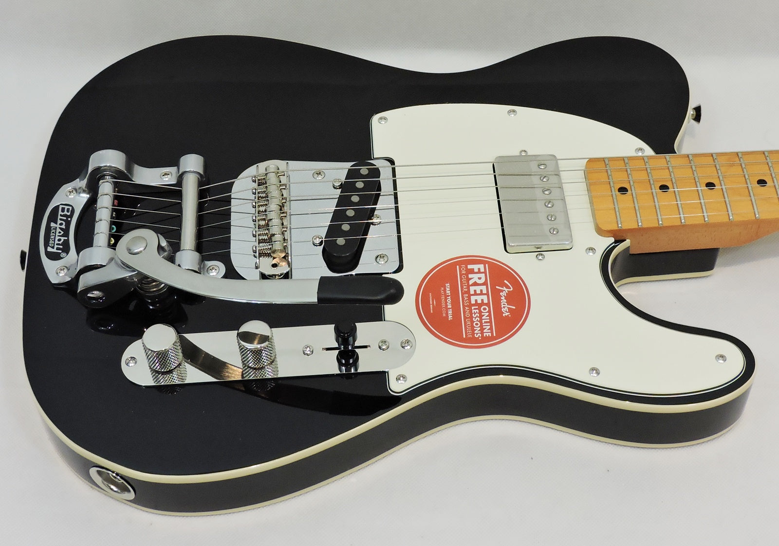 Squier Classic Vibe™ Custom Telecaster® SH with Bigsby, Black