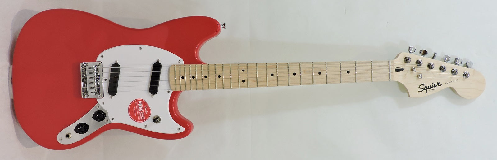 Squier Sonic™ Mustang® HH. Torino Red