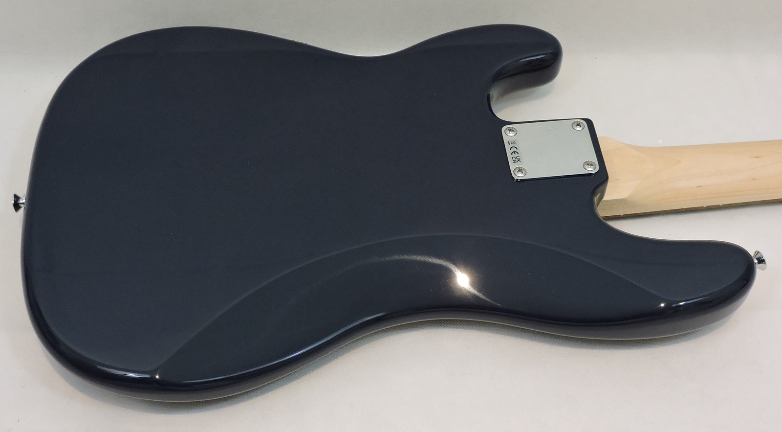 Squier Sonic® Precision Bass®, Laurel Fingerboard, White Pickguard, Midnight Blue