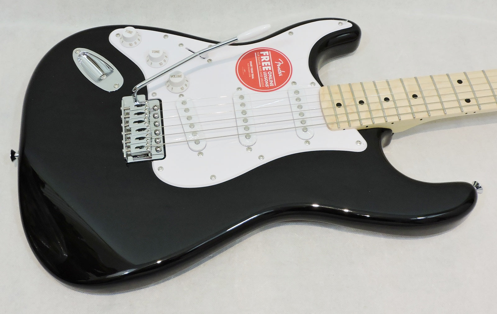 Squier Sonic™ Stratocaster® Left-Handed, Black MN