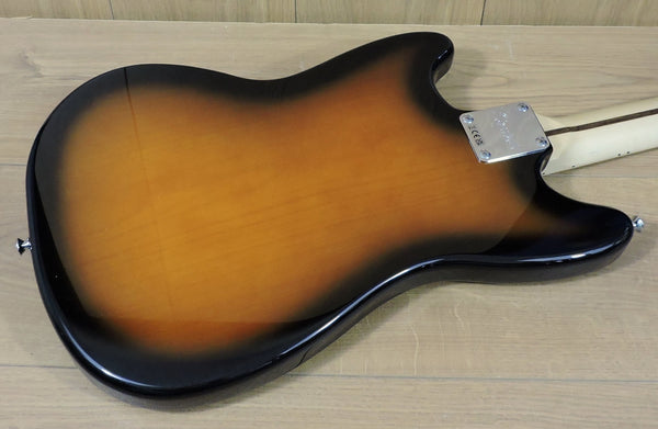 Squier Sonic™ Mustang®. 2-Colour Sunburst