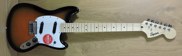 Squier Sonic™ Mustang®. 2-Colour Sunburst